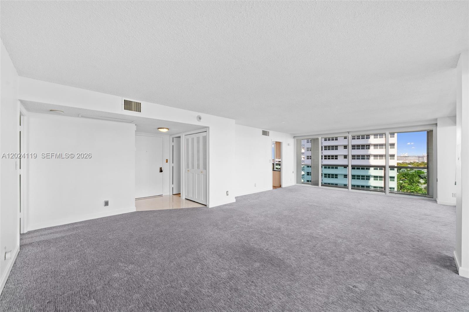 2100 S Ocean Lane 701 Property Photo 13