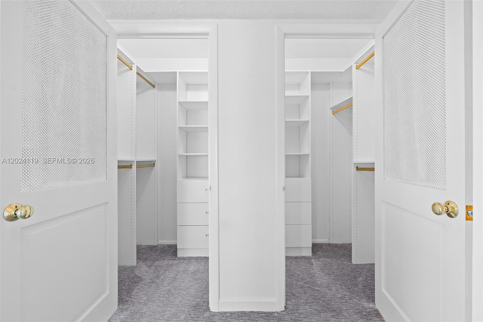 2100 S Ocean Lane 701 Property Photo 34