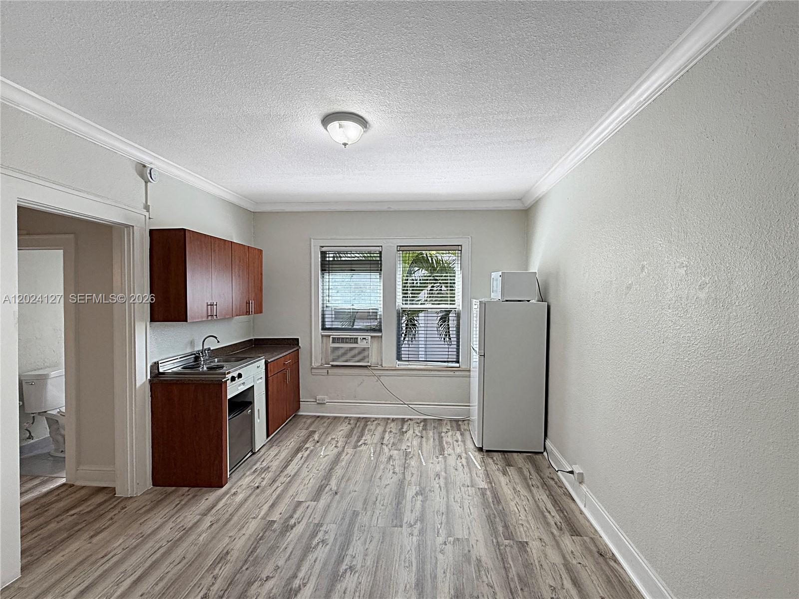 126 Mendoza Avenue 7a Property Photo 4