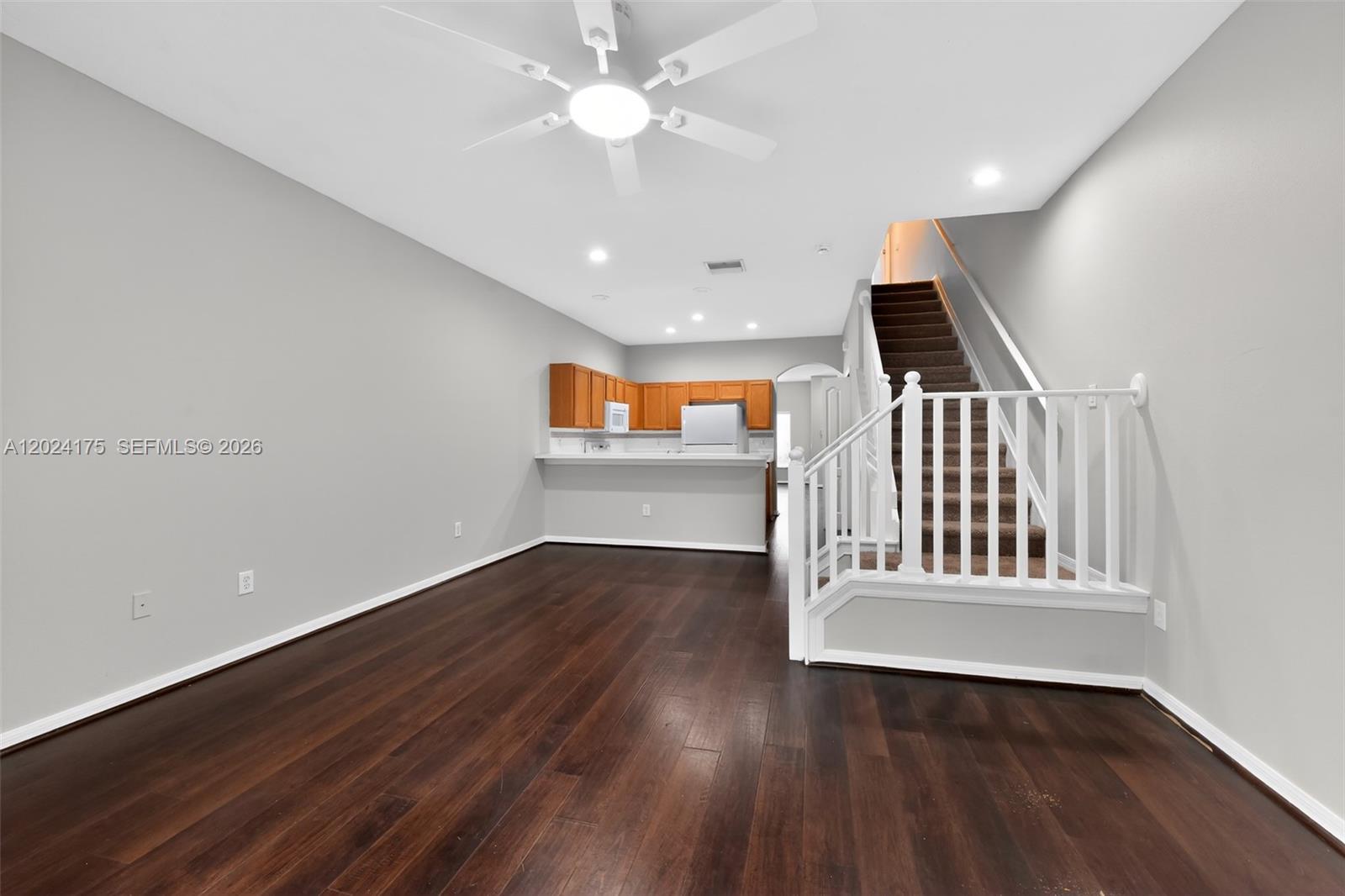 12966 Kings Crossing Drive Property Photo 12