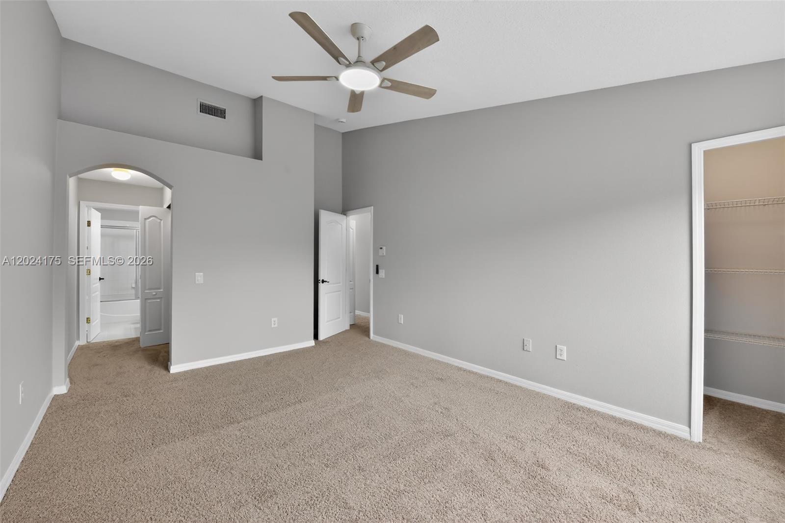 12966 Kings Crossing Drive Property Photo 21