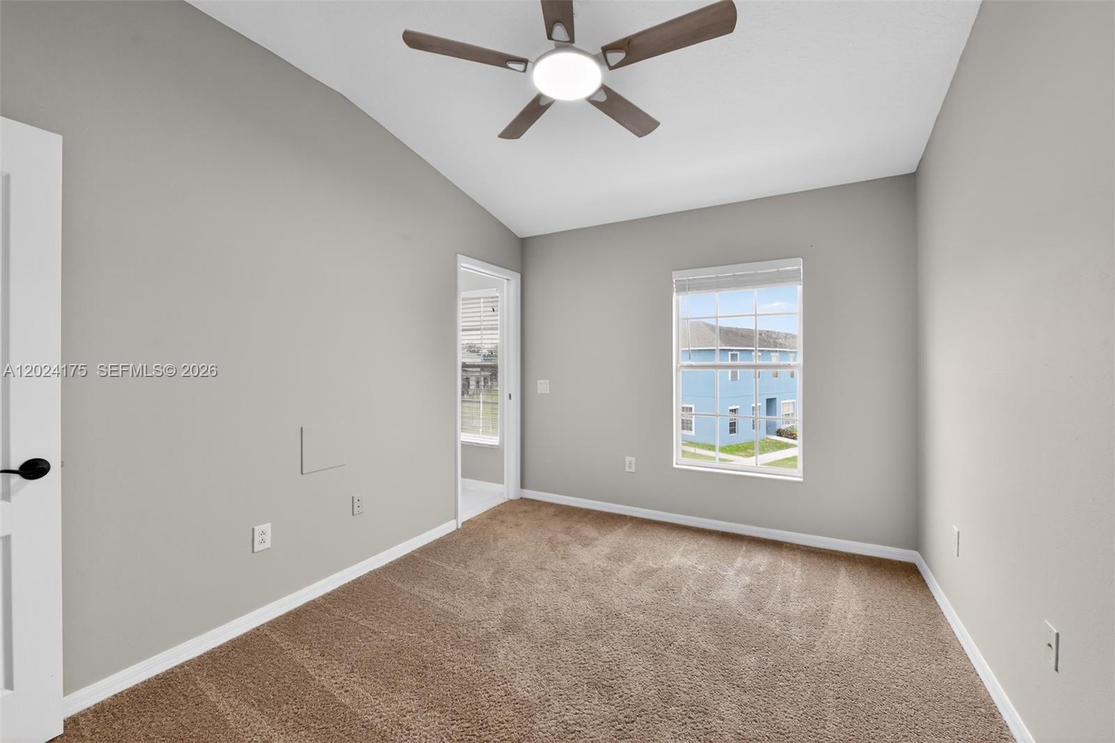 12966 Kings Crossing Drive Property Photo 23