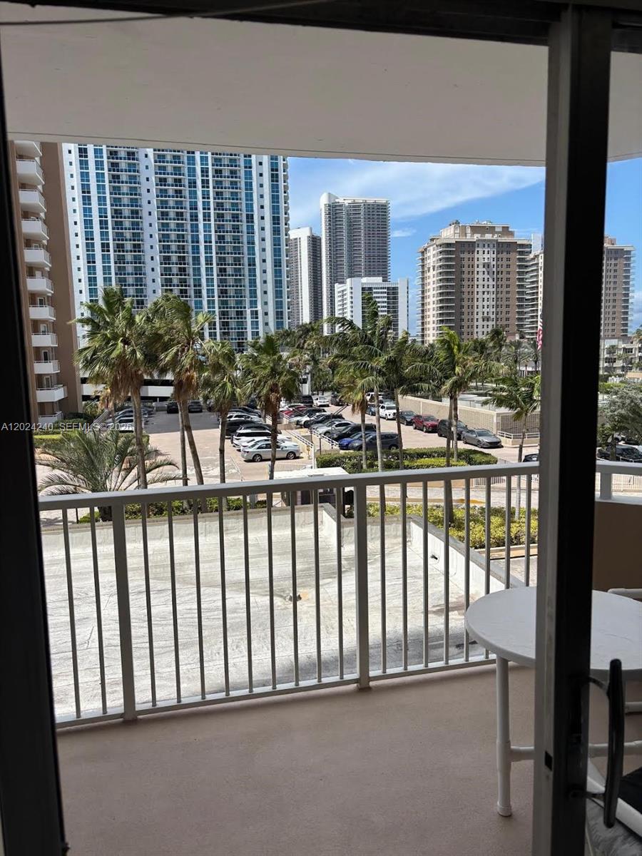 1985 S Ocean Drive 3b Property Photo 1