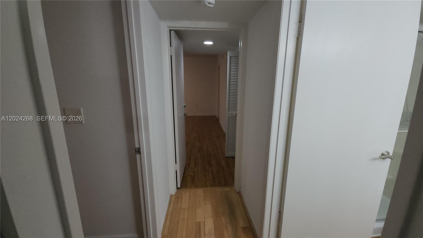 5900 Collins Avenue 404 Property Photo 12
