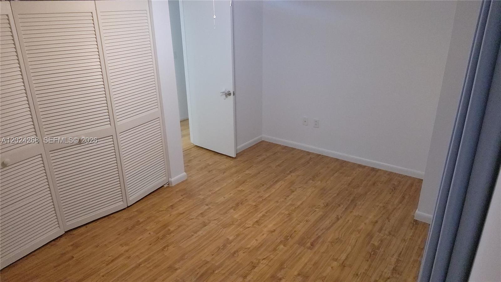 5900 Collins Avenue 404 Property Photo 13