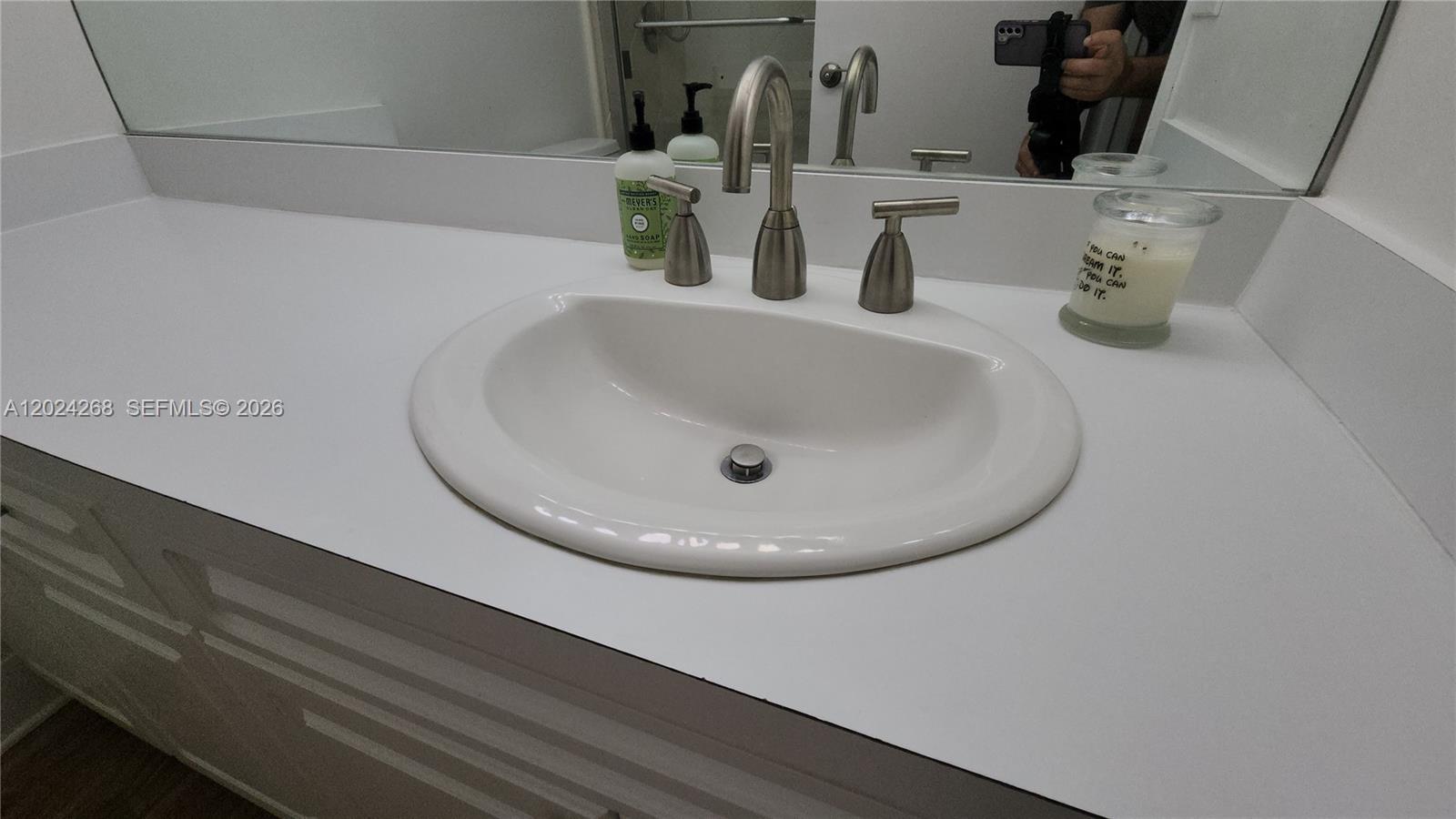 5900 Collins Avenue 404 Property Photo 16