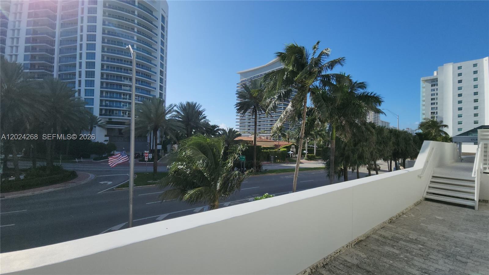 5900 Collins Avenue 404 Property Photo 47