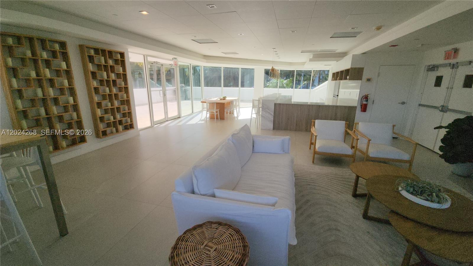 5900 Collins Avenue 404 Property Photo 48