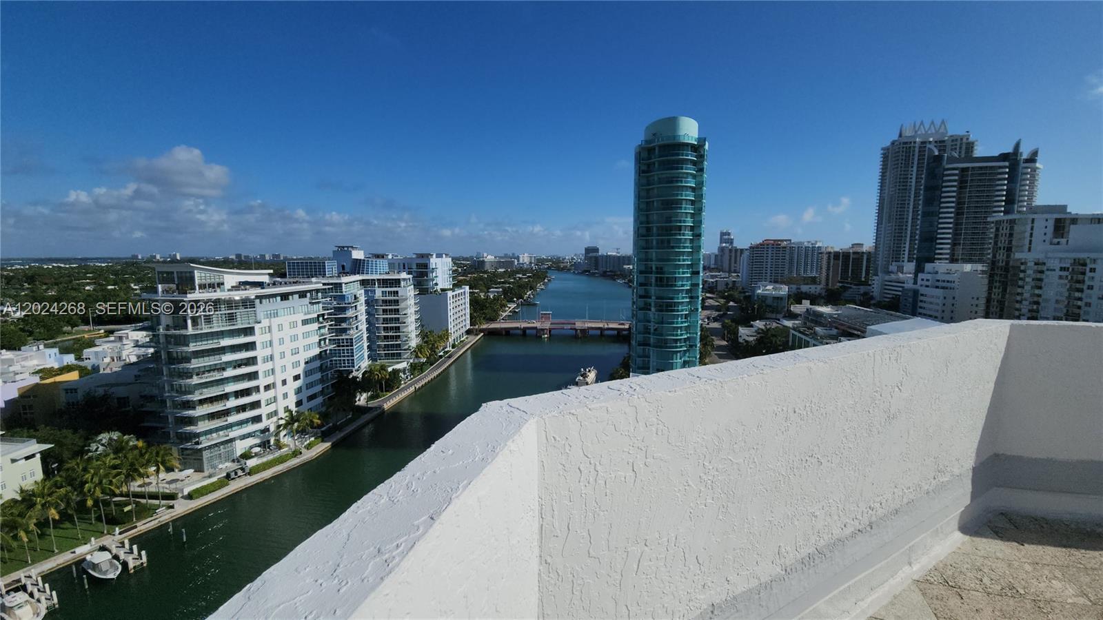 5900 Collins Avenue 404 Property Photo 50