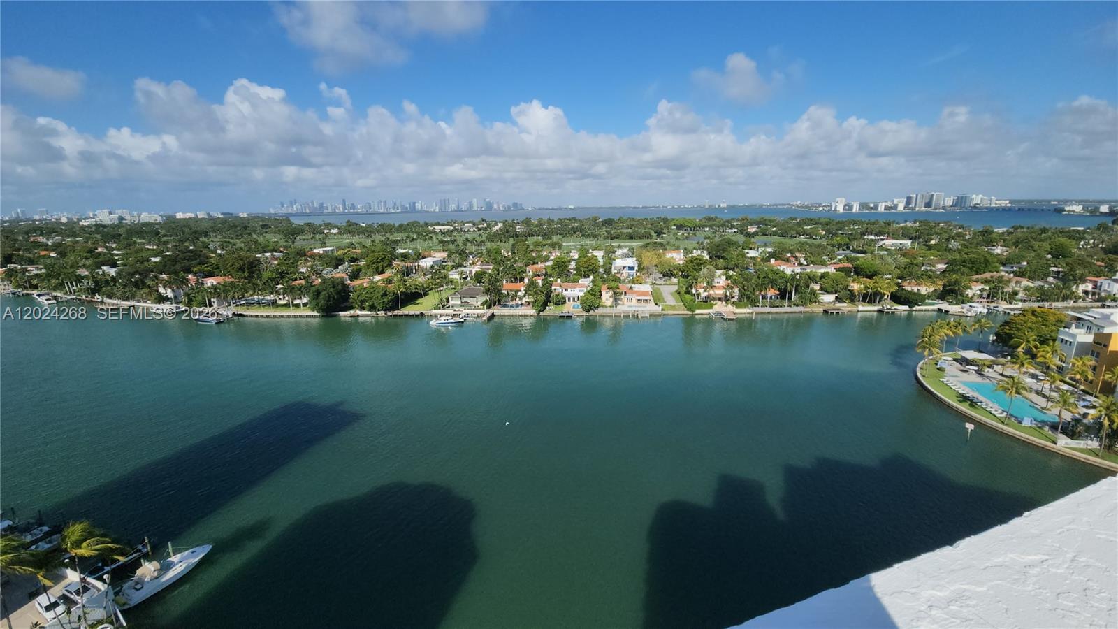 5900 Collins Avenue 404 Property Photo 58
