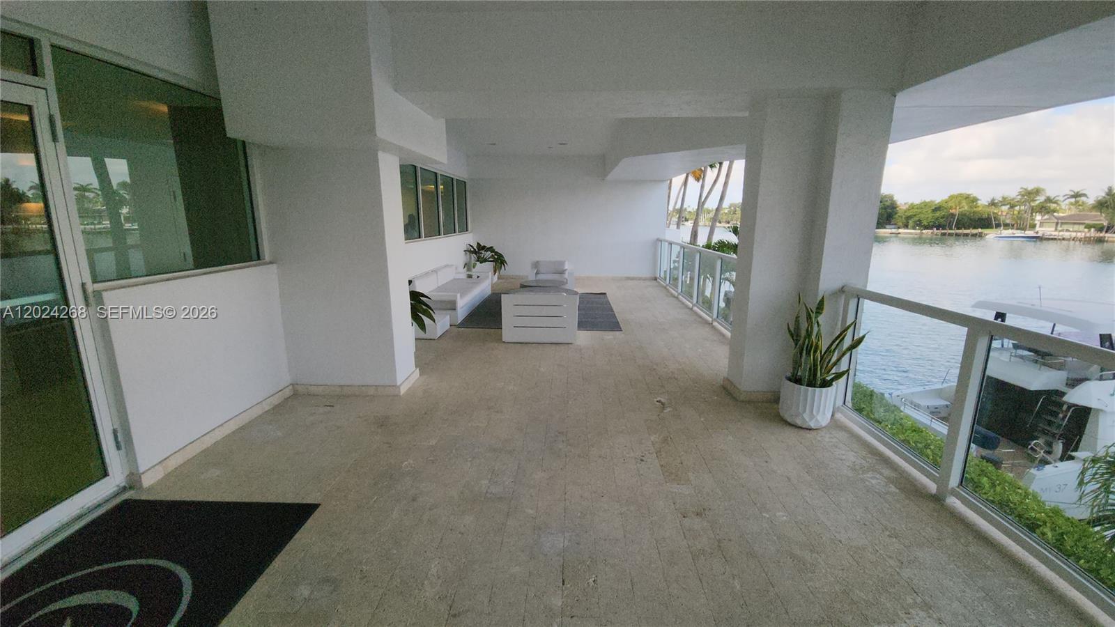 5900 Collins Avenue 404 Property Photo 66