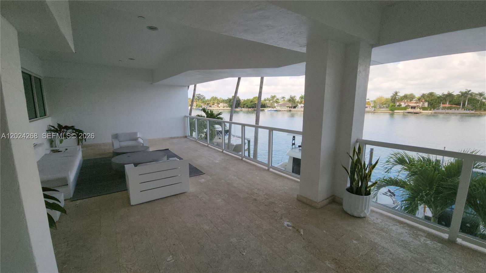 5900 Collins Avenue 404 Property Photo 67