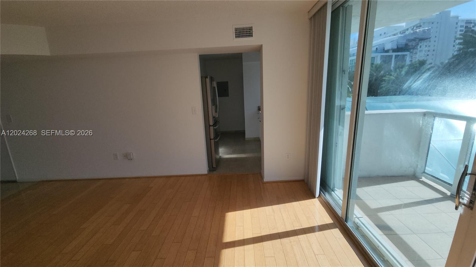 5900 Collins Avenue 404 Property Photo 71
