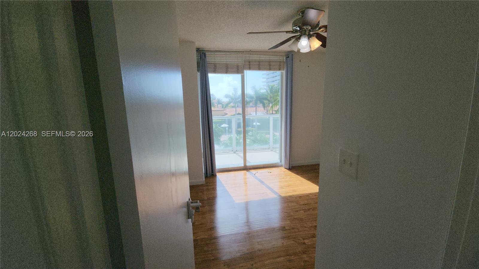5900 Collins Avenue 404 Property Photo 82