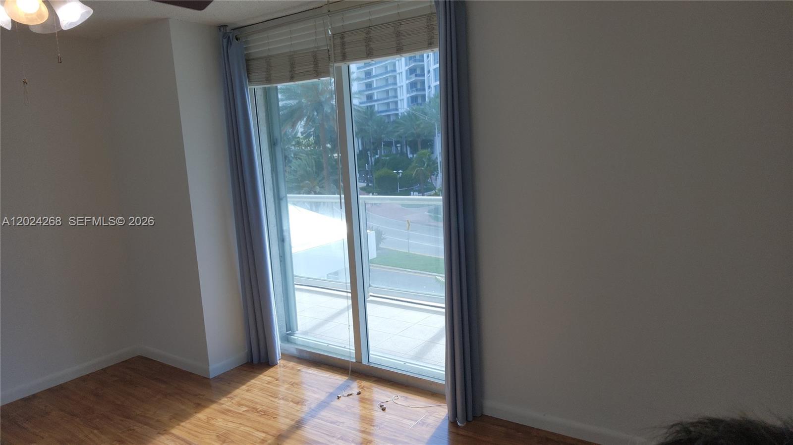5900 Collins Avenue 404 Property Photo 84
