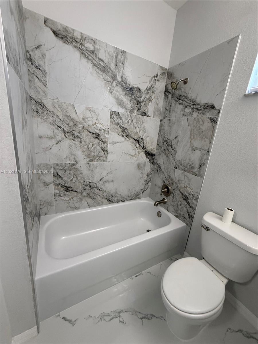 9135 Leatherwood Loop Property Photo 25
