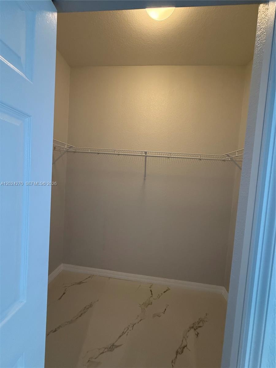 9135 Leatherwood Loop Property Photo 36