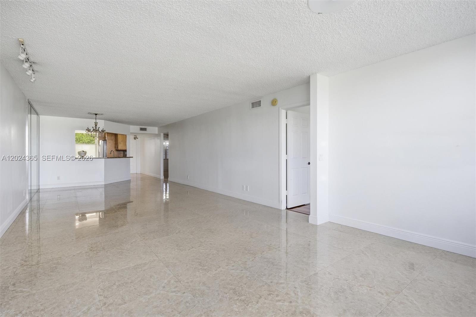 2521 Nw 104th Avenue 302 Property Photo 12