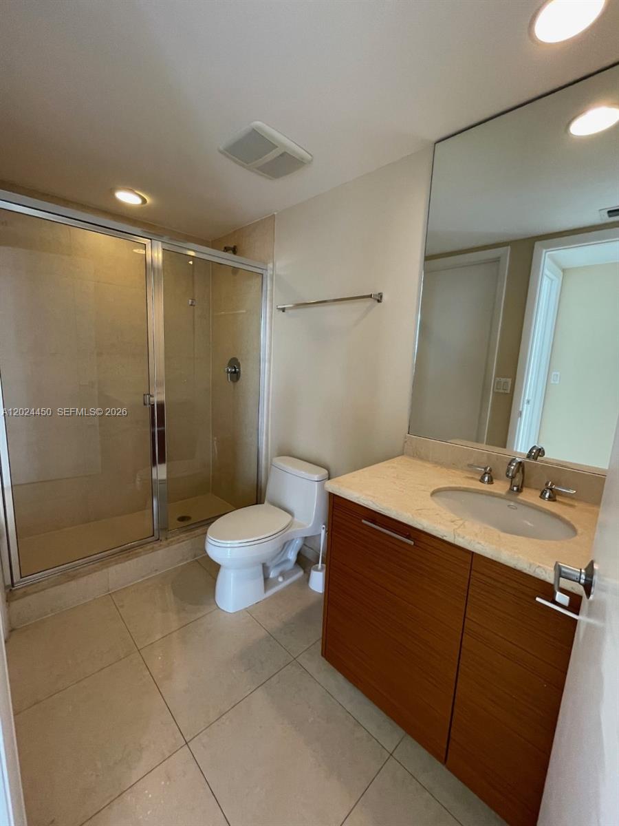 50 Biscayne Boulevard 2401 Property Photo 10