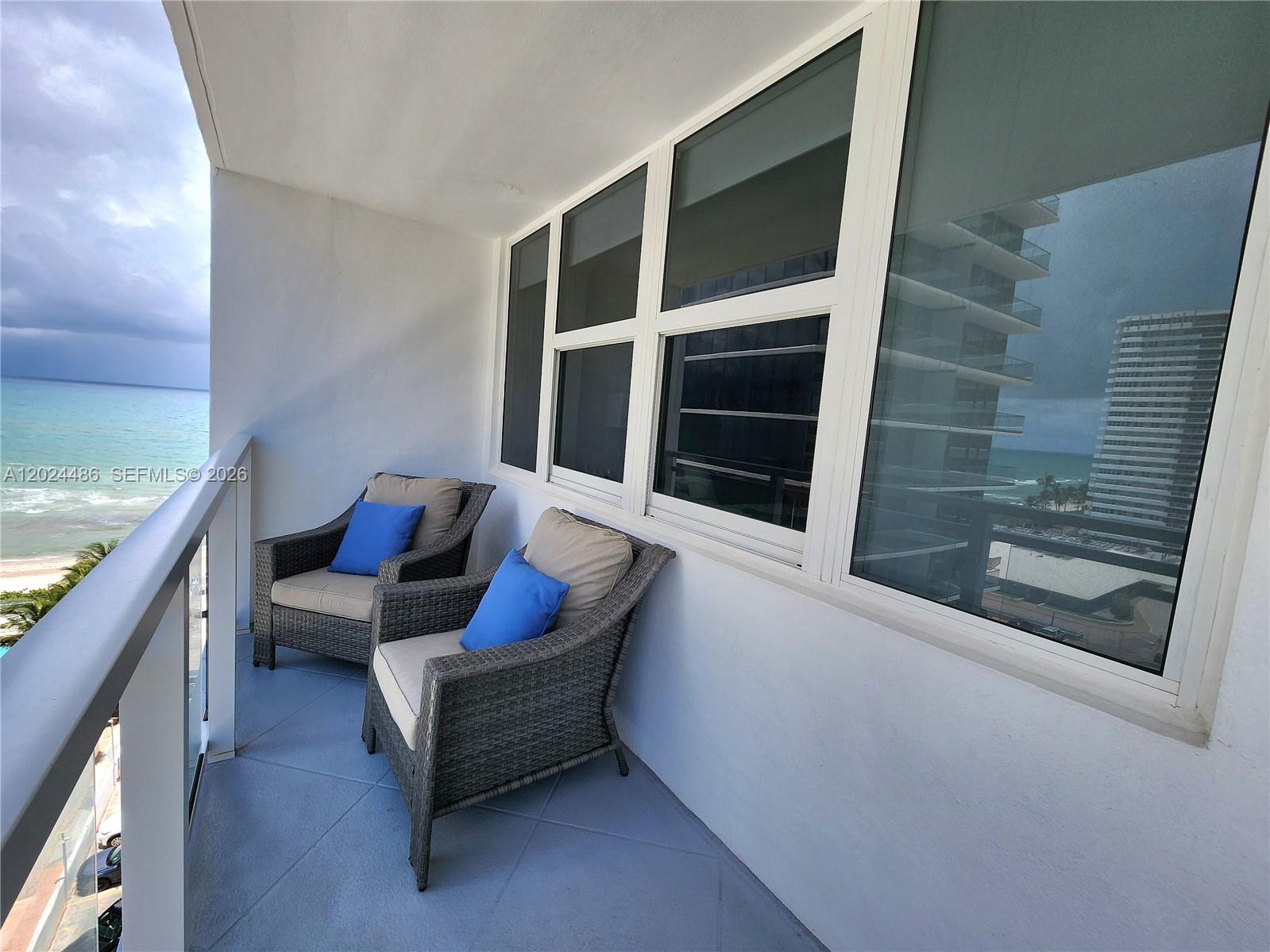 2030 S Ocean Drive 923 Property Photo 10