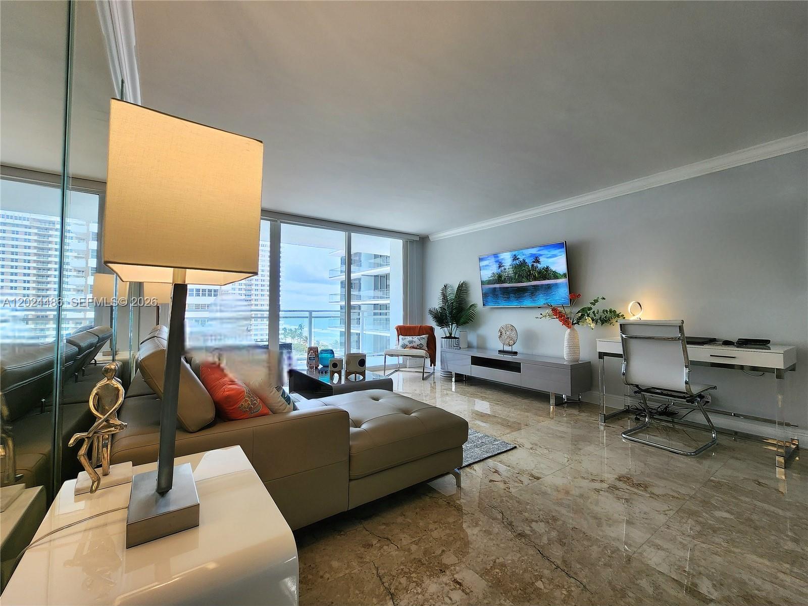 2030 S Ocean Drive 923 Property Photo 11