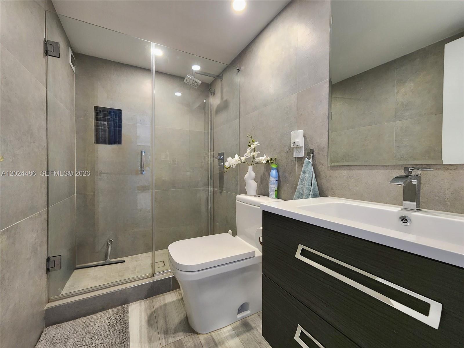 2030 S Ocean Drive 923 Property Photo 16
