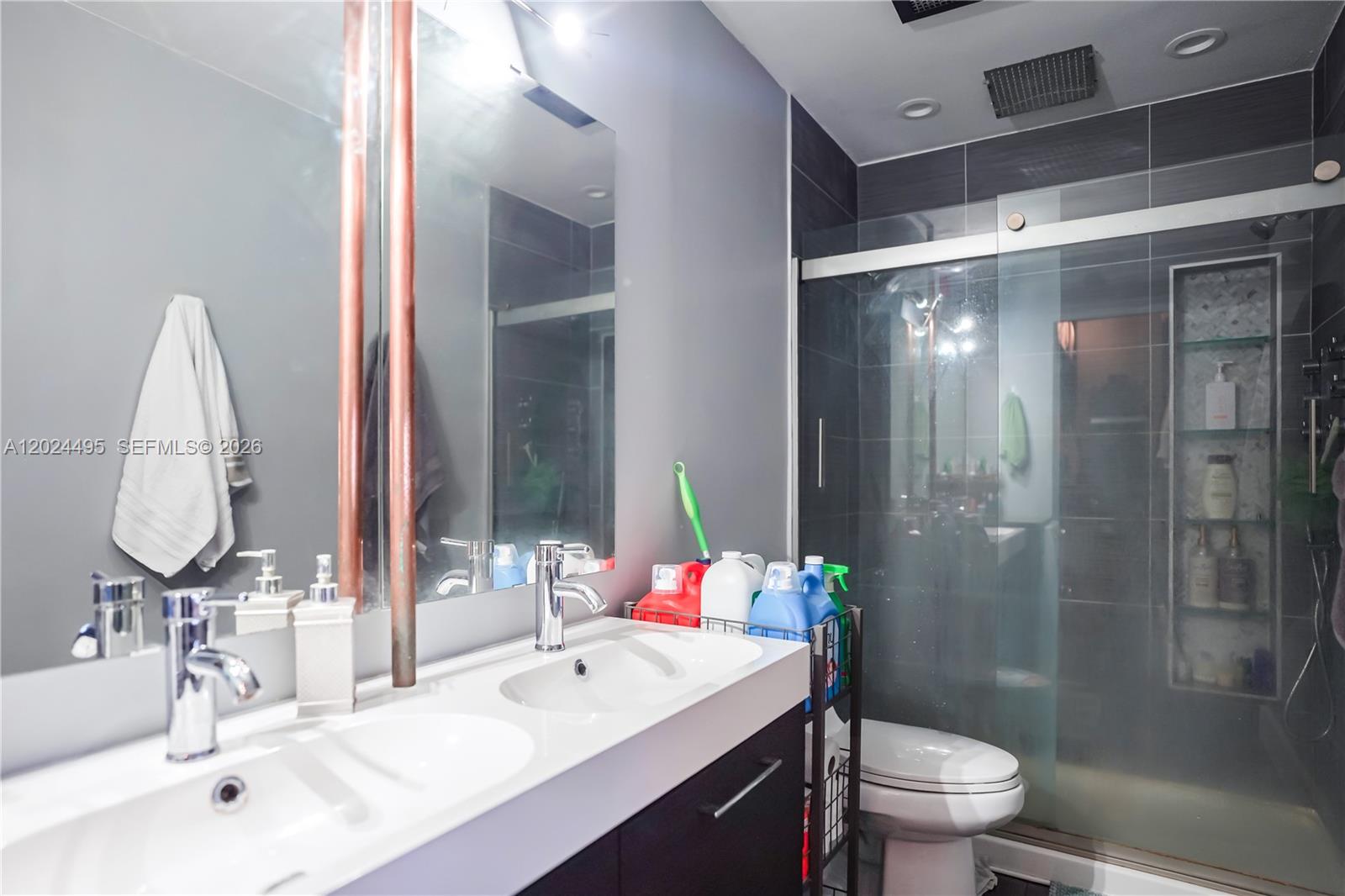 18101 Nw 68th Avenue C204 Property Photo 18