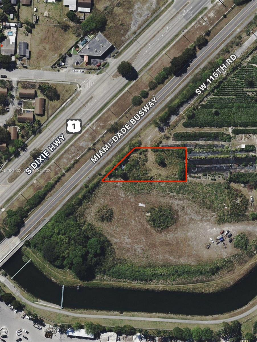 21200 Sw 115th Road Property Photo 2
