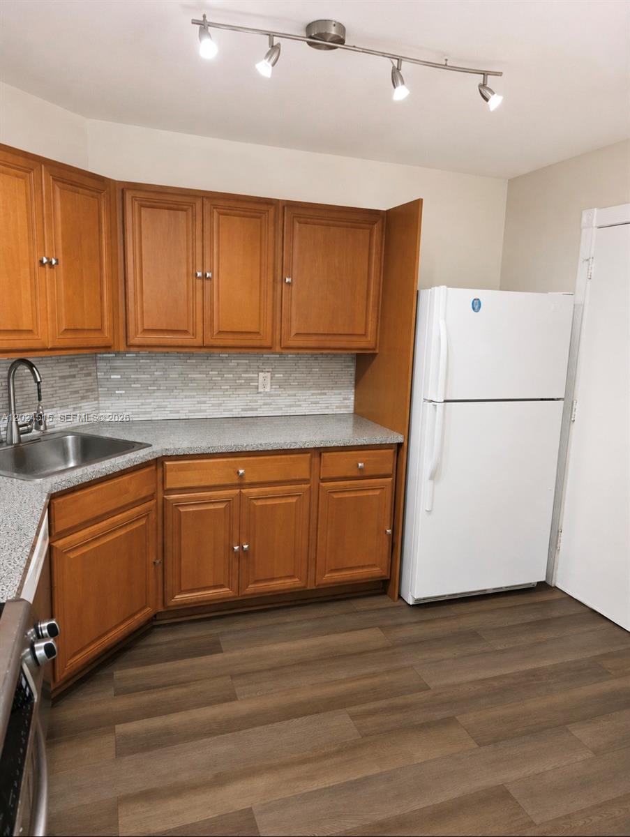 A12024515 Property Photo 2
