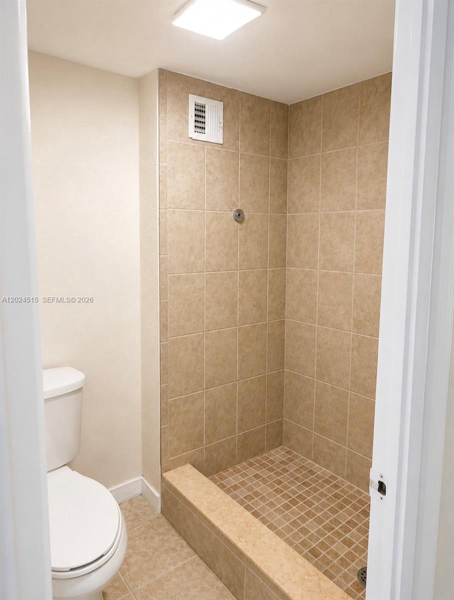 A12024515 Property Photo 6