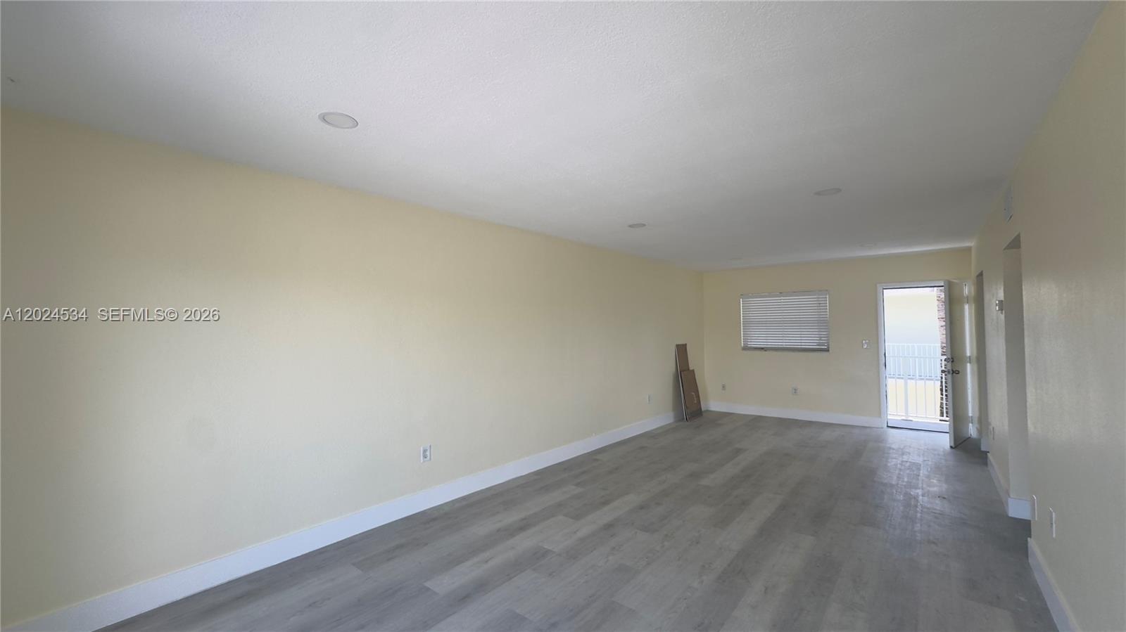12890 Ne 8th Avenue 302 Property Photo 4