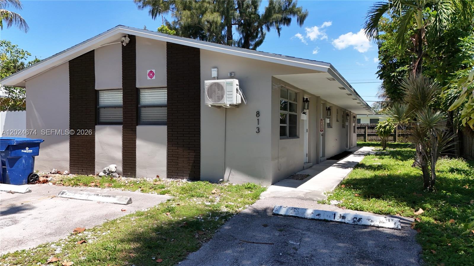 813 Sw 29th Street Property Photo 1