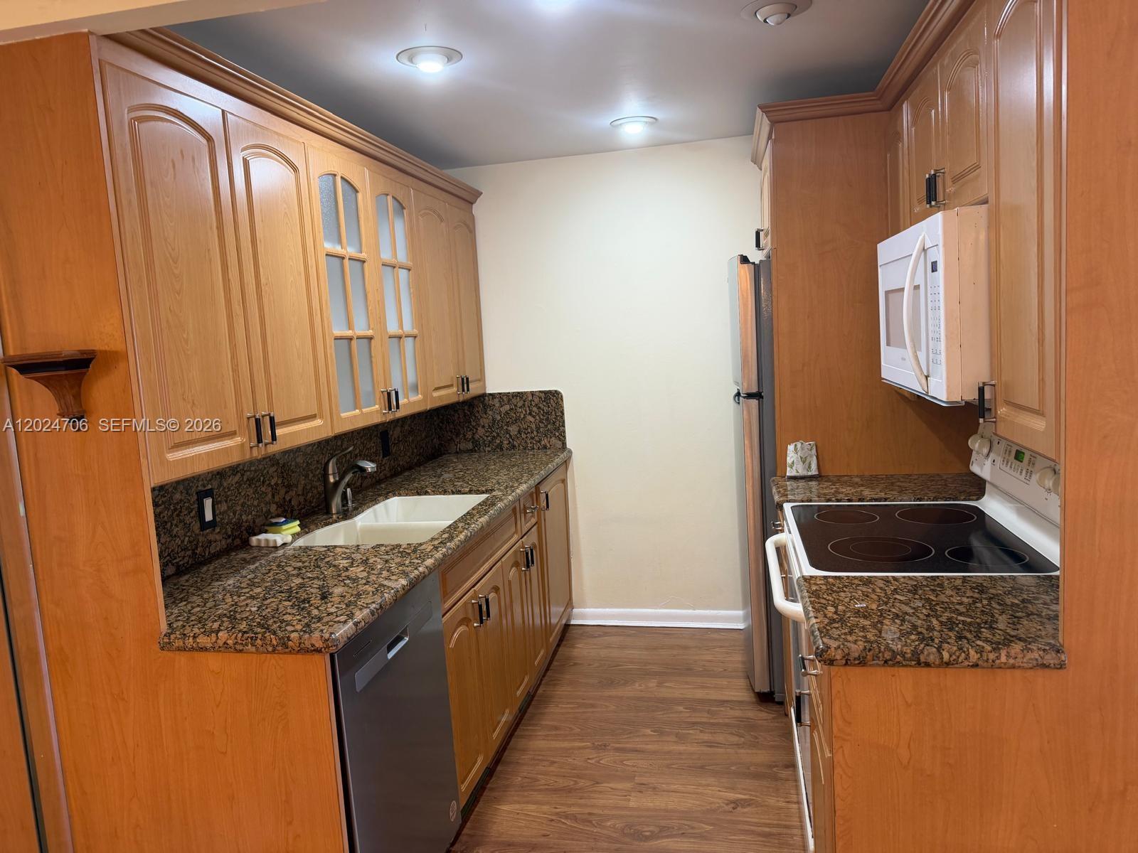 3069 Cornwall D 3069 Property Photo 4