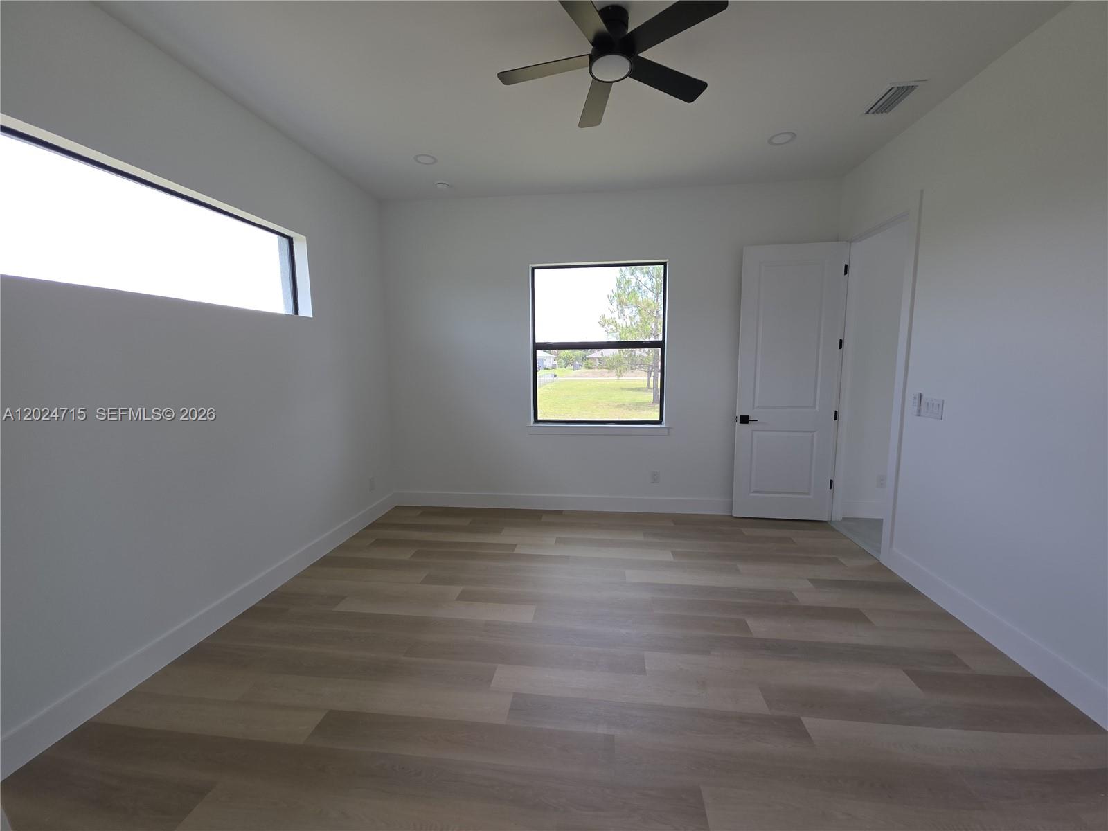 4203 11th Street W Property Photo 13