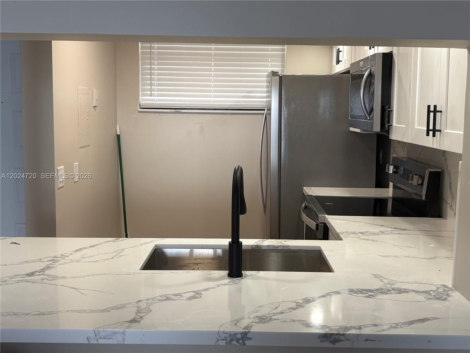 111 Lake Emerald Drive 302 Property Photo 16