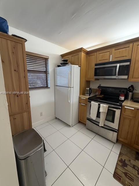 15718 E Waterside Circle 102 Property Photo 4