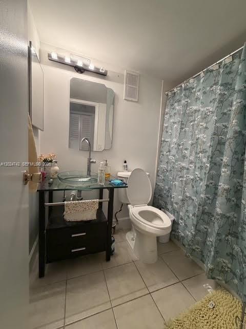 15718 E Waterside Circle 102 Property Photo 7