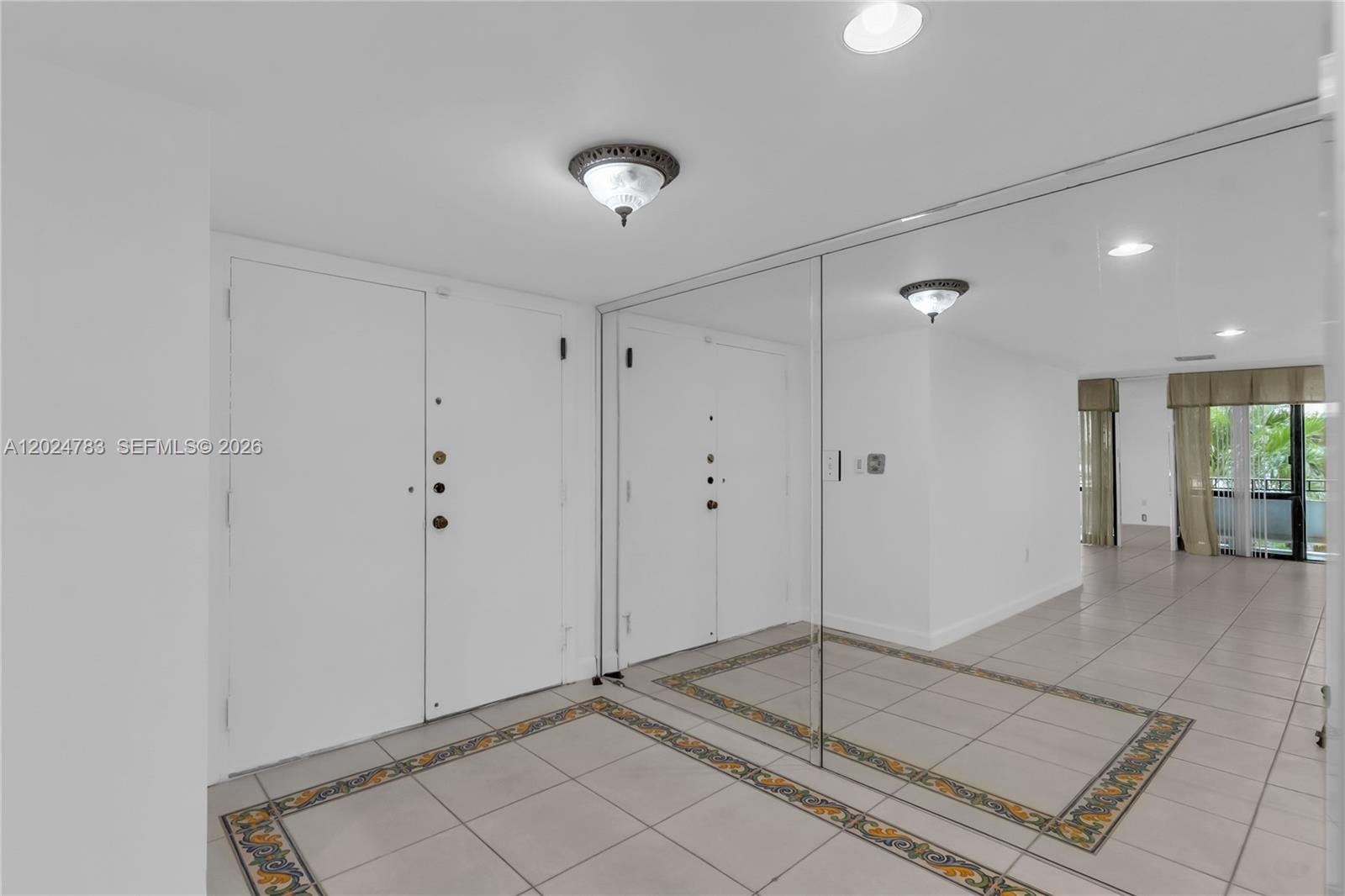 13951 Kendale Lakes Circle 208a Property Photo 3