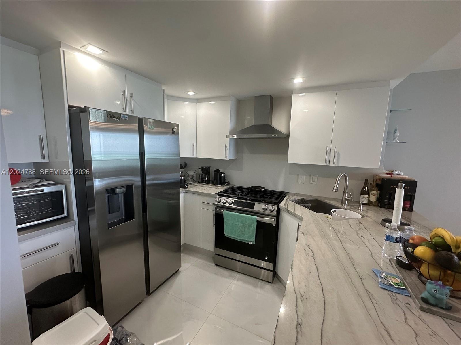 2030 S Ocean Drive 916 Property Photo 4