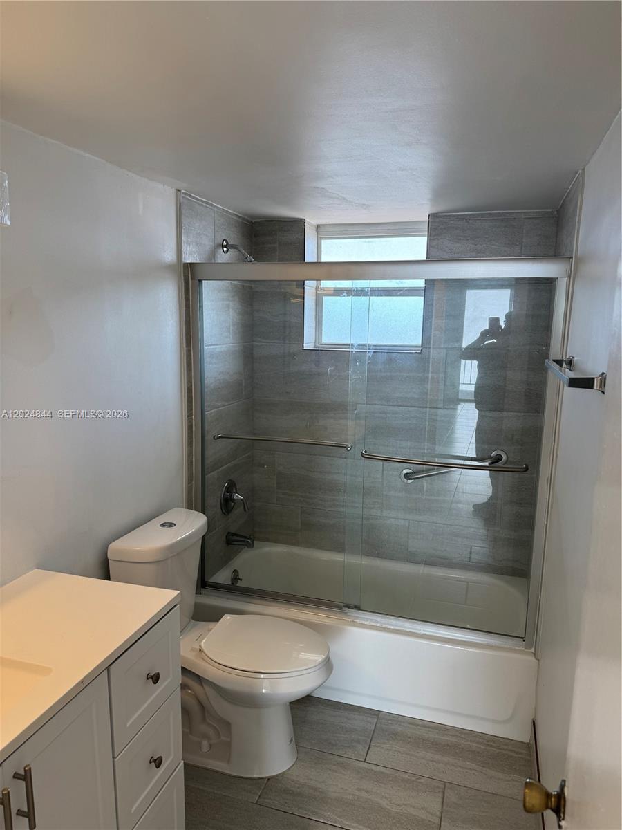 2903 N Miami Beach Boulevard 907 Property Photo 7