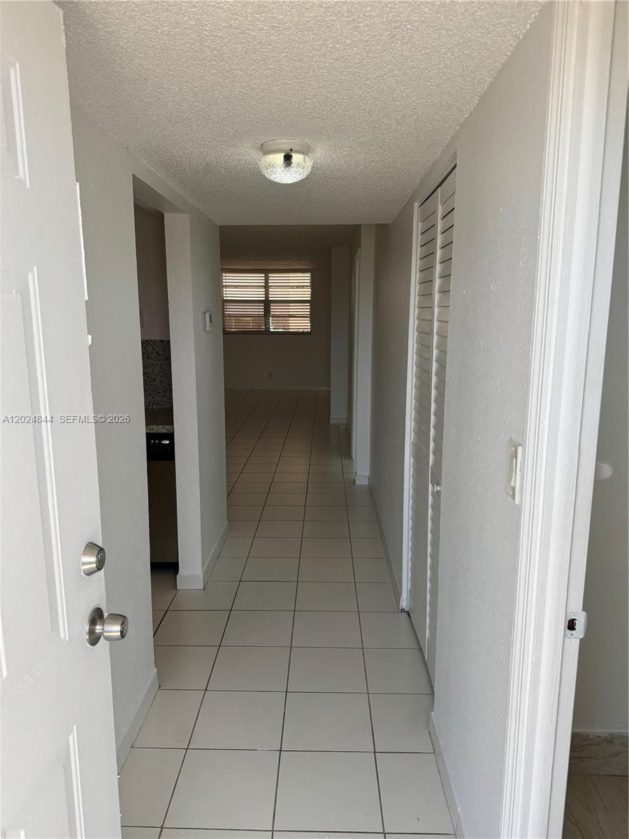 2903 N Miami Beach Boulevard 907 Property Photo 13