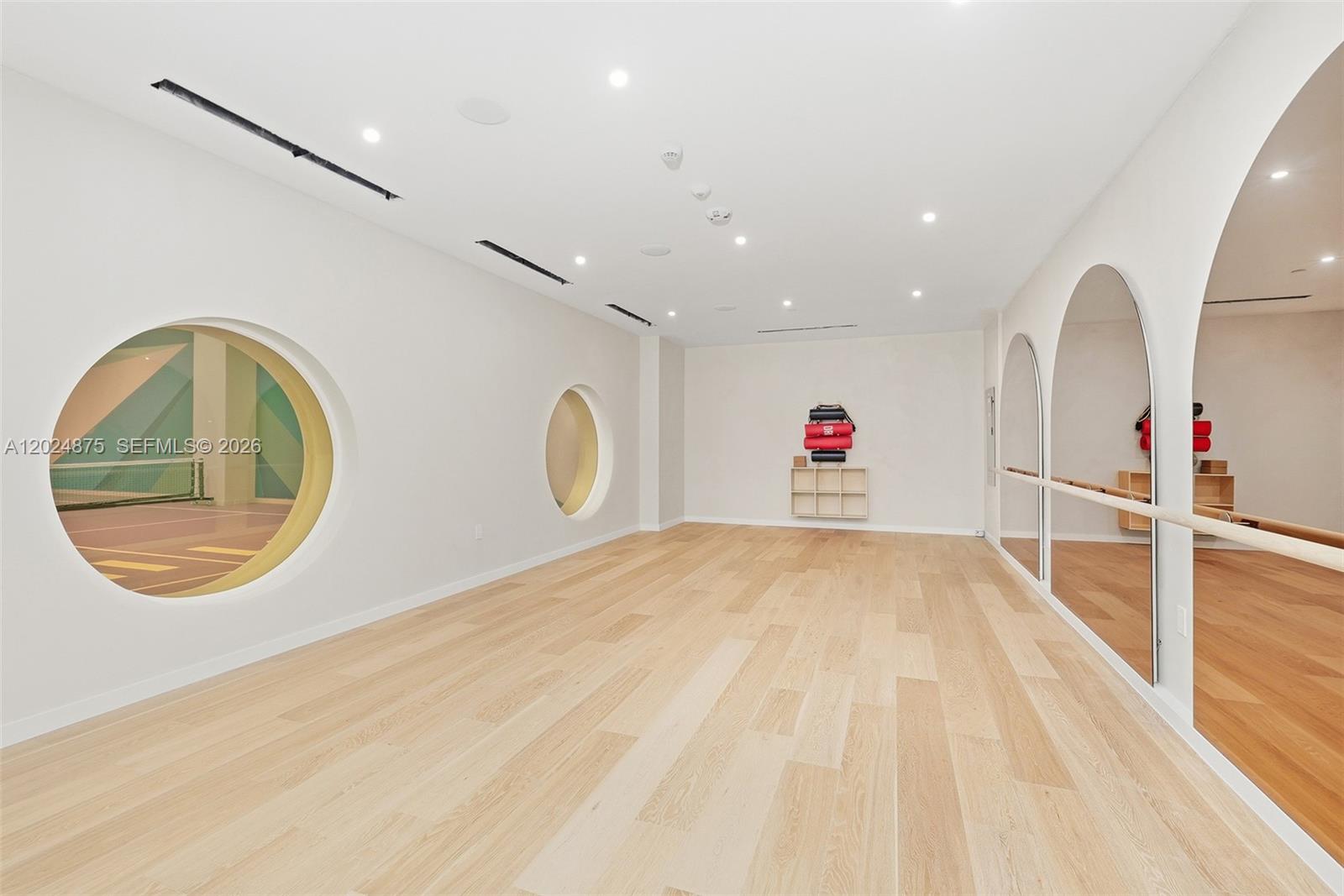 90 Ne 32 1016 Property Photo 21