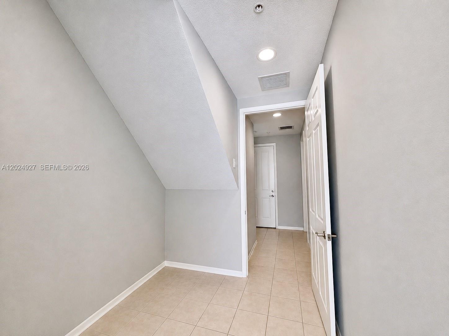 3909 White Peacock Lane Property Photo 41