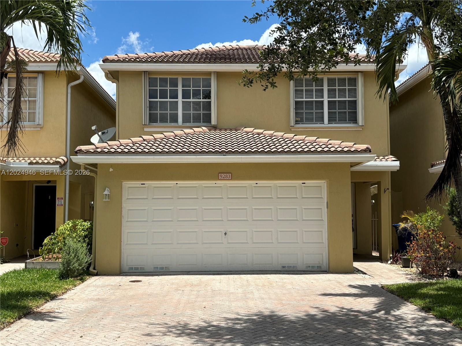 9283 Nw 54th Street Property Photo 3