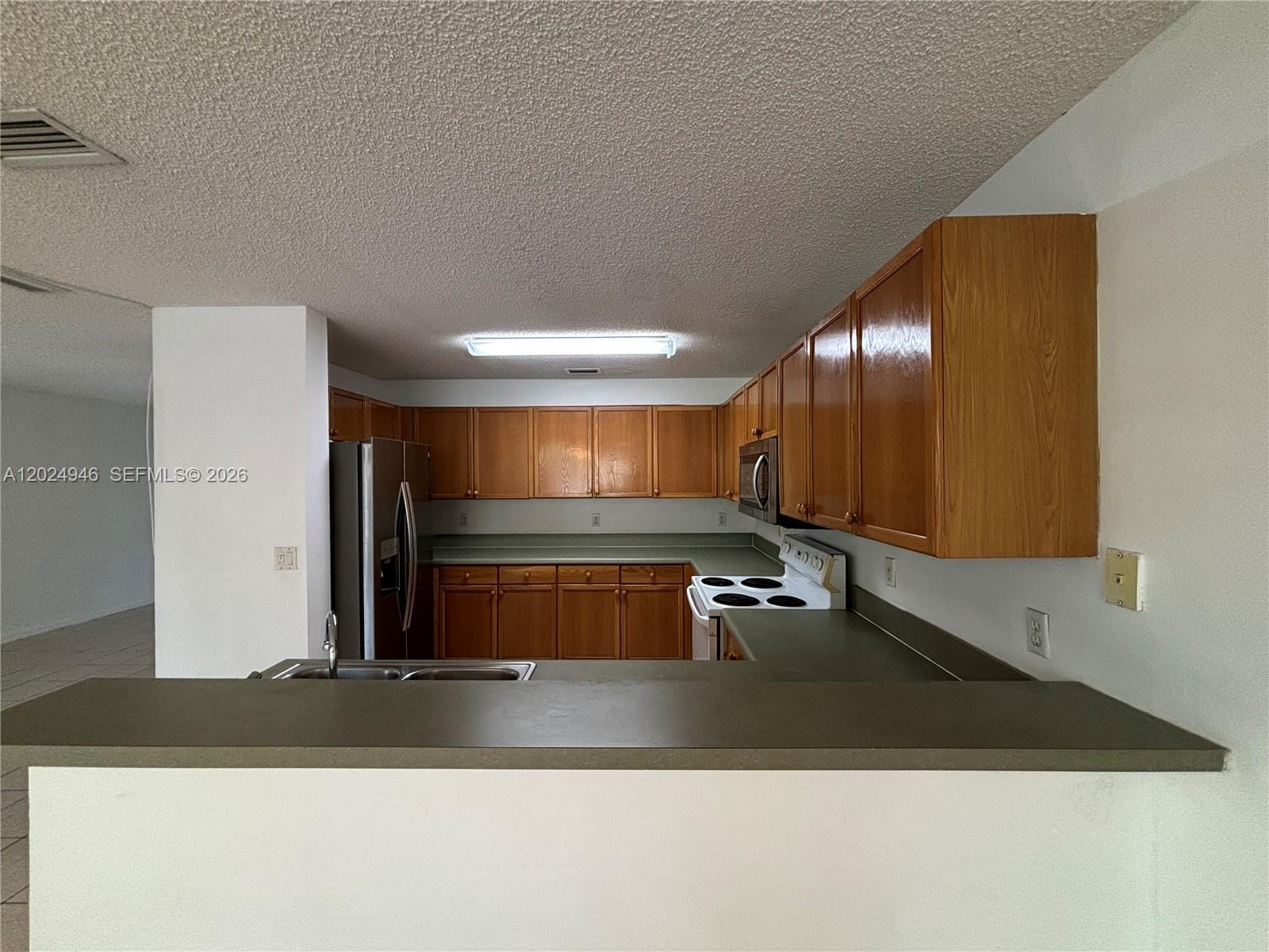 9283 Nw 54th Street Property Photo 9