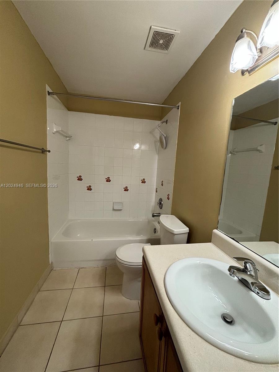 9283 Nw 54th Street Property Photo 15