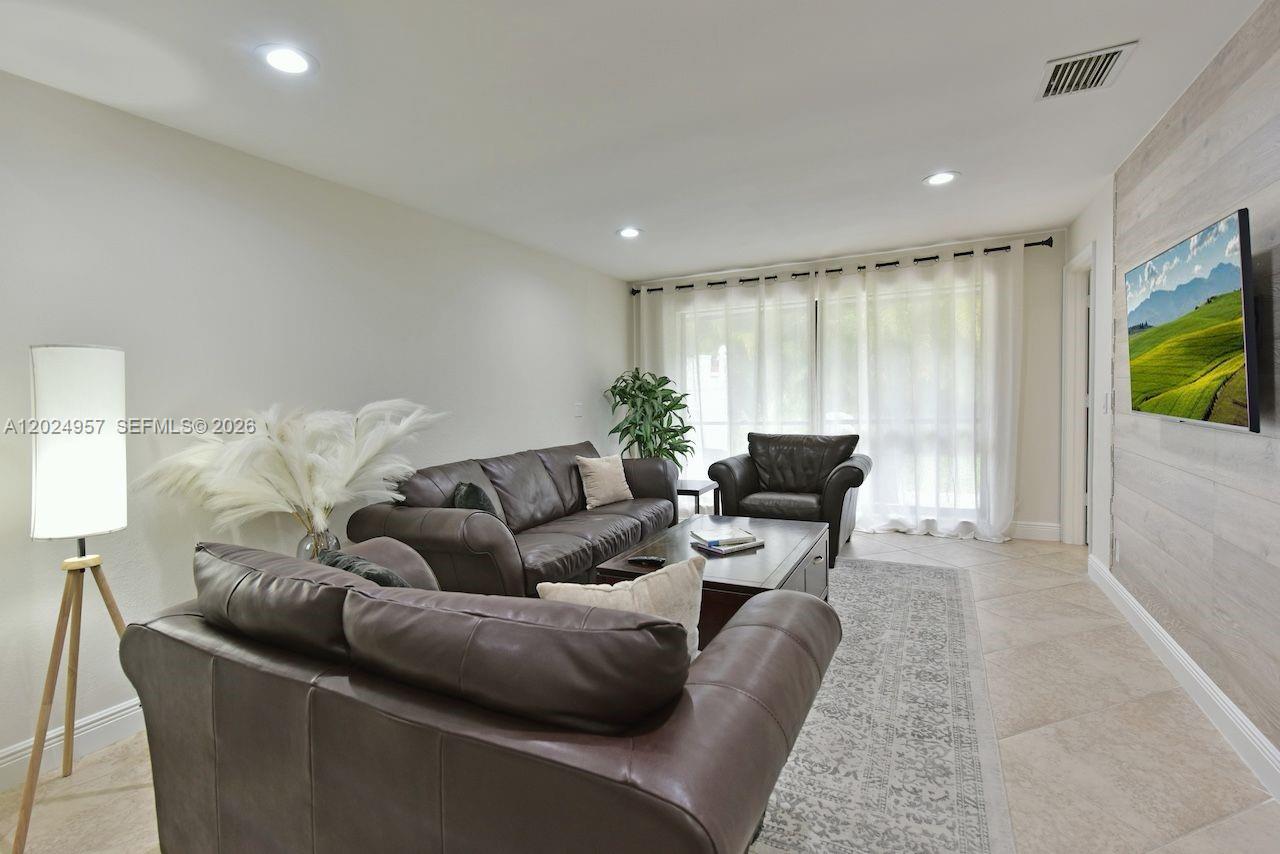 13353 Doubletree Circle Property Photo 39