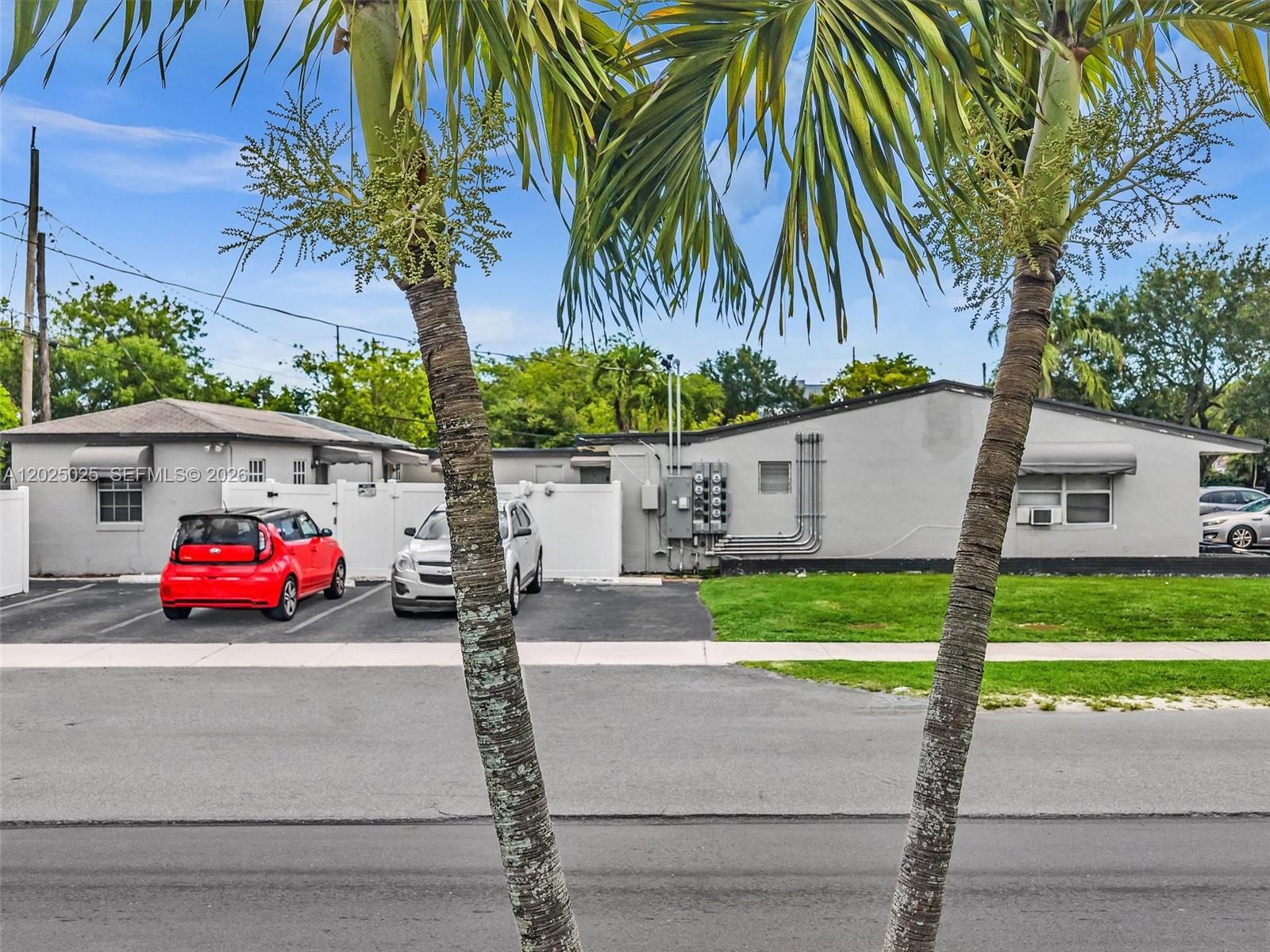 A12025025 Property Photo 64