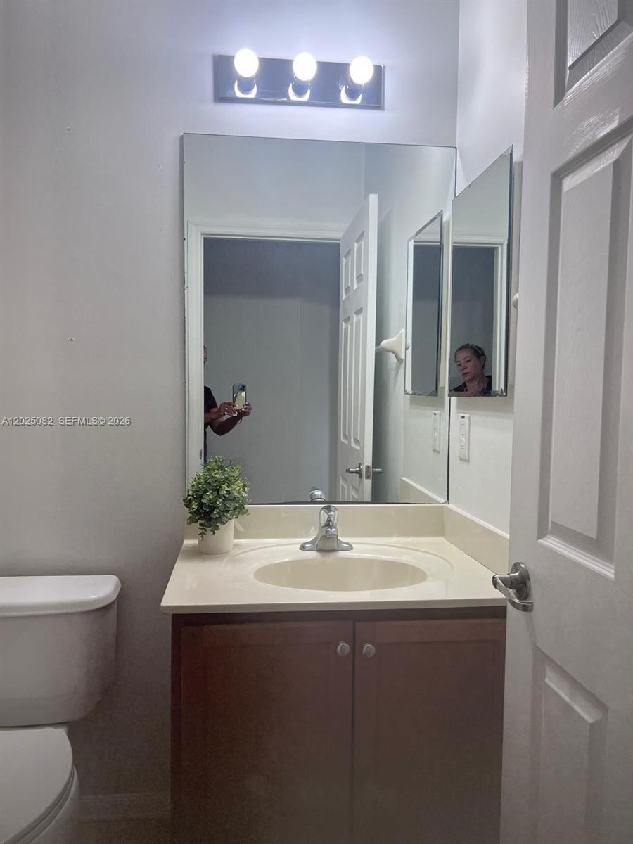 11601 Nw 89th Street 222 Property Photo 28
