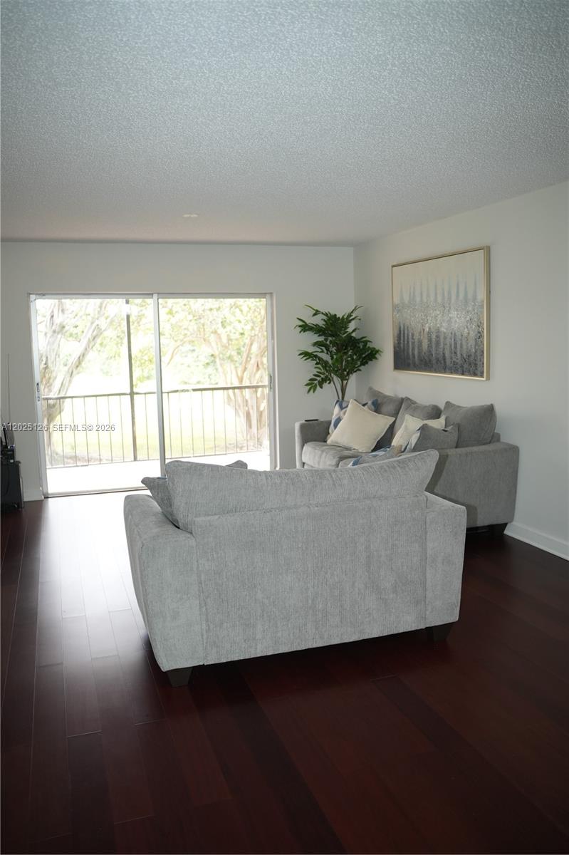 6001 N Falls Cir Drive 203 Property Photo 11